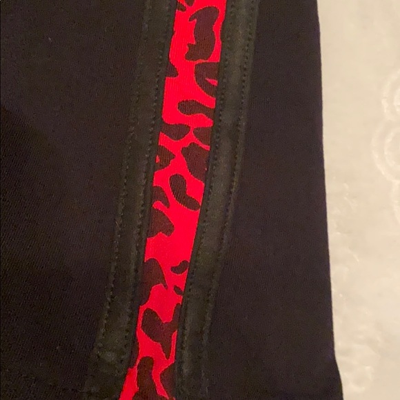 Fits big - Picture 5 of 10